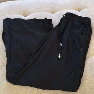 BLACK FLARE PANTS